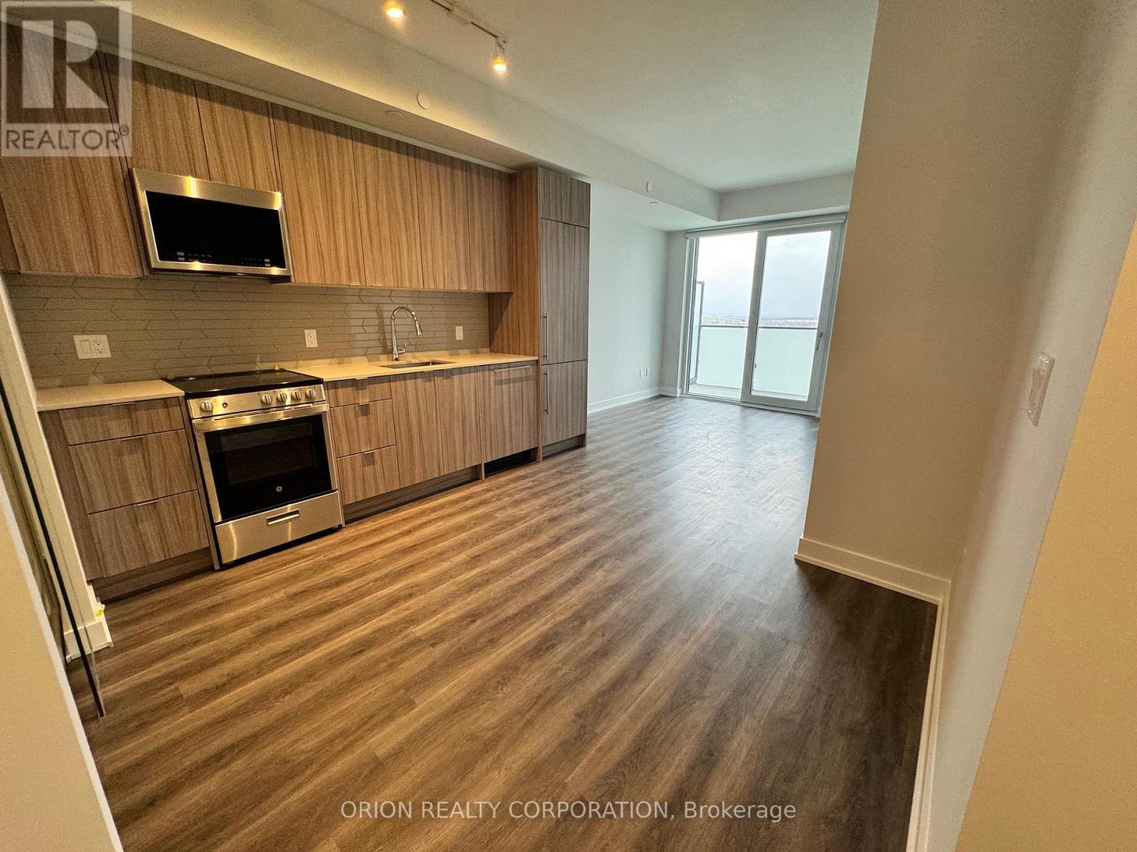 3103 - 4130 Parkside Village Drive, Mississauga, Ontario  L5B 3M8 - Photo 2 - W11936145