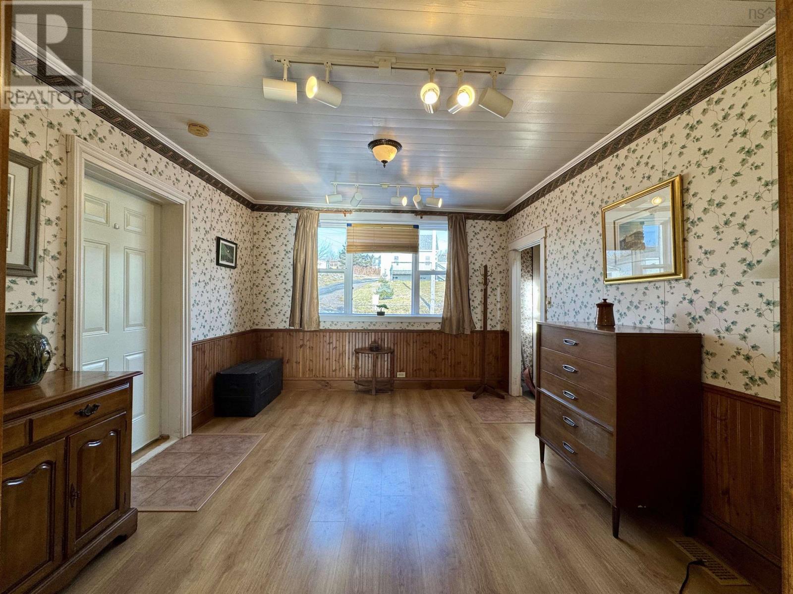 740 Veterans Memorial Drive, Arichat, Nova Scotia  B0E 1A0 - Photo 15 - 202501417