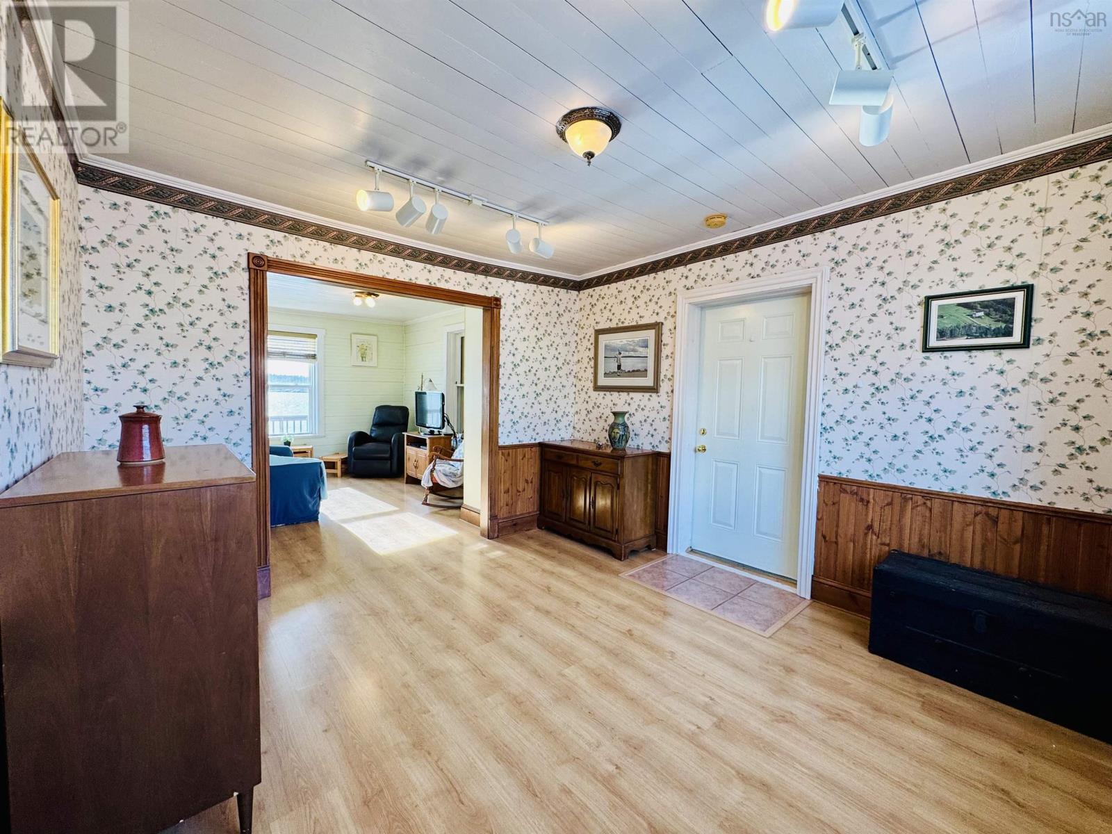 740 Veterans Memorial Drive, Arichat, Nova Scotia  B0E 1A0 - Photo 16 - 202501417