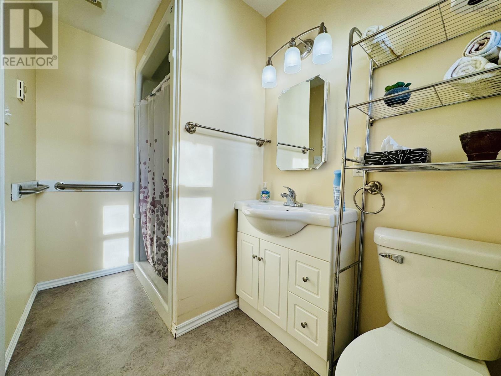 740 Veterans Memorial Drive, Arichat, Nova Scotia  B0E 1A0 - Photo 6 - 202501417