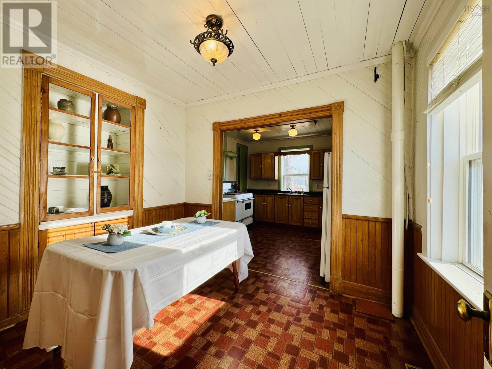 740 Veterans Memorial Drive, Arichat, Nova Scotia  B0E 1A0 - Photo 9 - 202501417