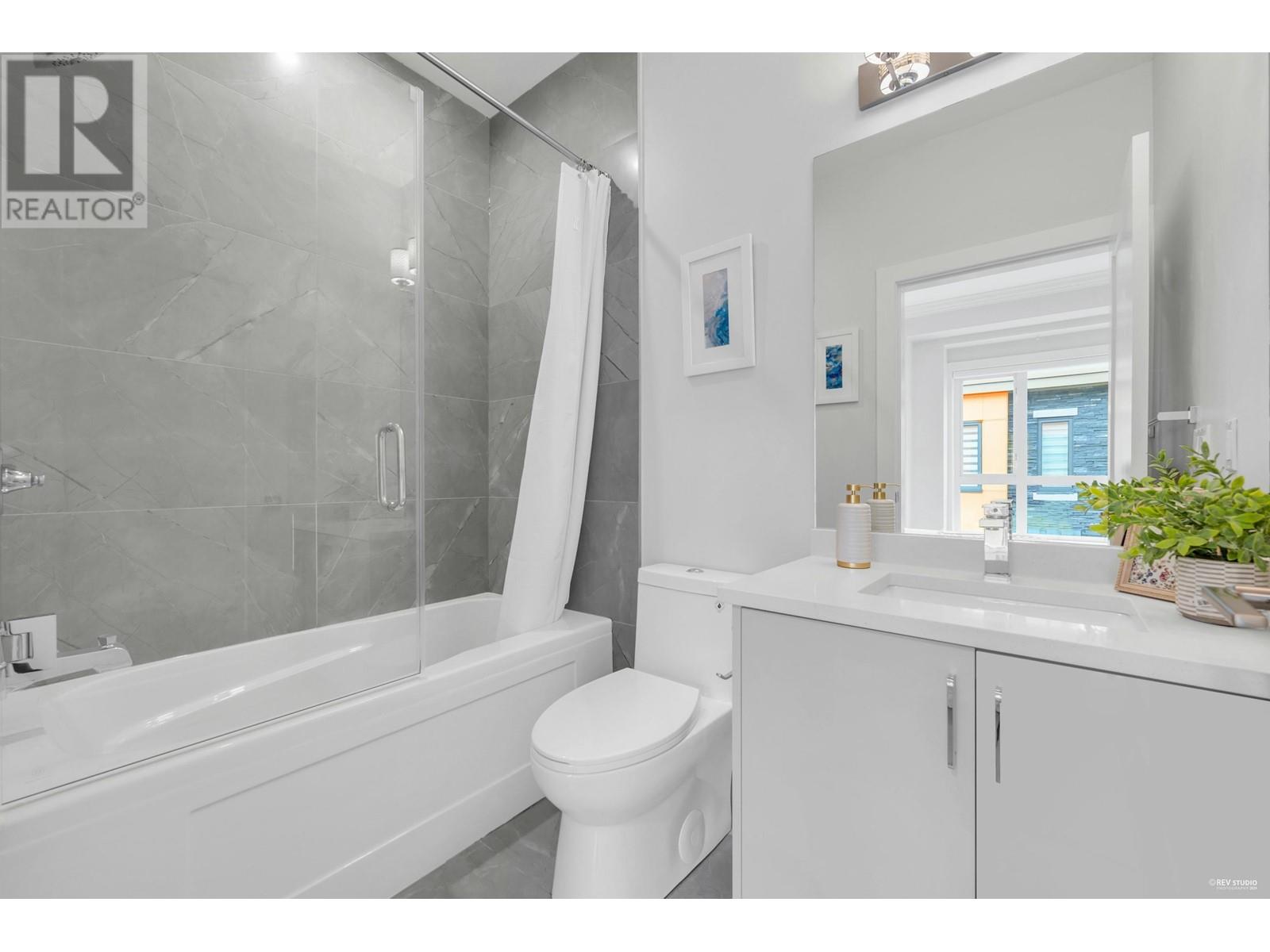 24 7565 Oak Street, Vancouver, British Columbia  V6P 4A4 - Photo 14 - R2959135