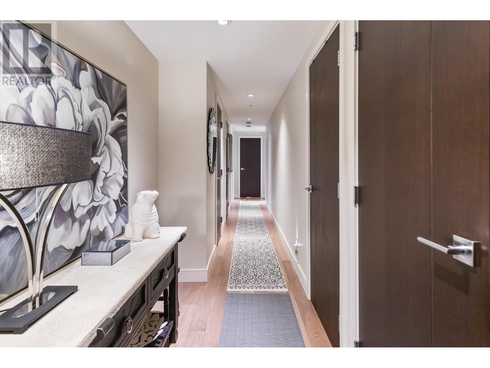 1805 210 Salter Street, New Westminster, British Columbia V3M 0J9 - Photo 2 - R2959136