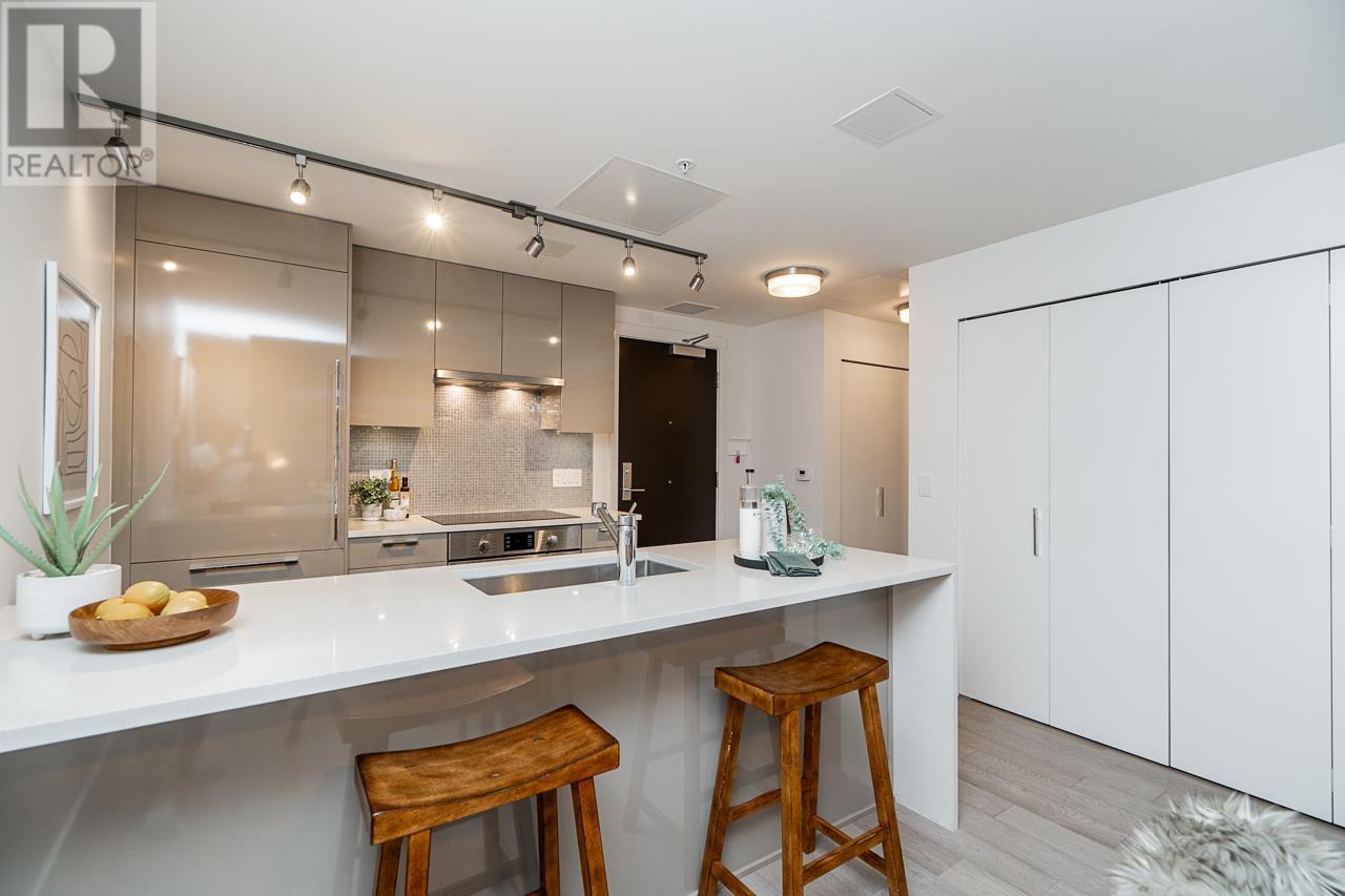 Listing Picture 4 of 31 : 202 4171 CAMBIE STREET, Vancouver / 溫哥華 - 魯藝地產 Yvonne Lu Group - MLS Medallion Club Member