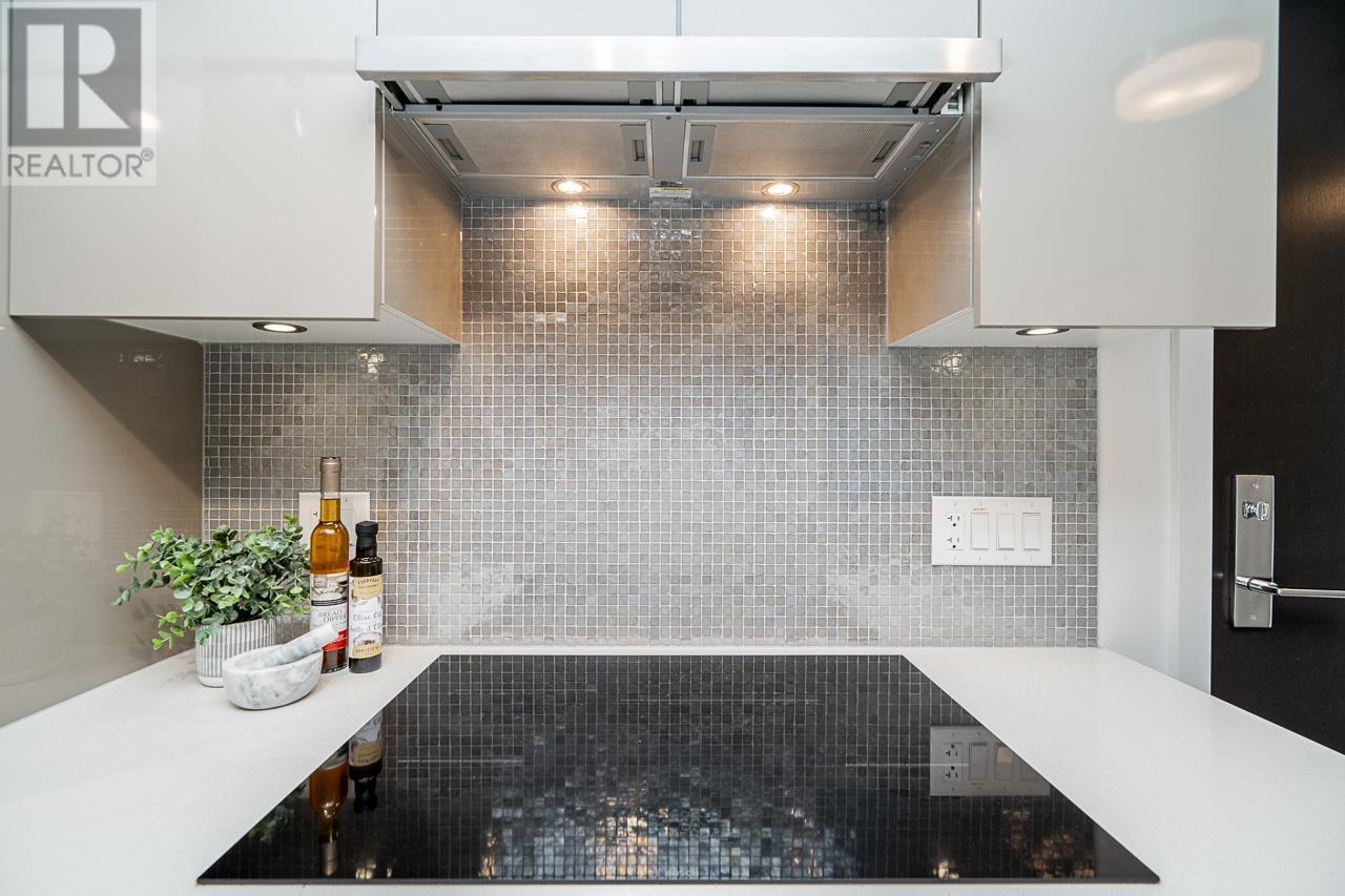 Listing Picture 8 of 31 : 202 4171 CAMBIE STREET, Vancouver / 溫哥華 - 魯藝地產 Yvonne Lu Group - MLS Medallion Club Member