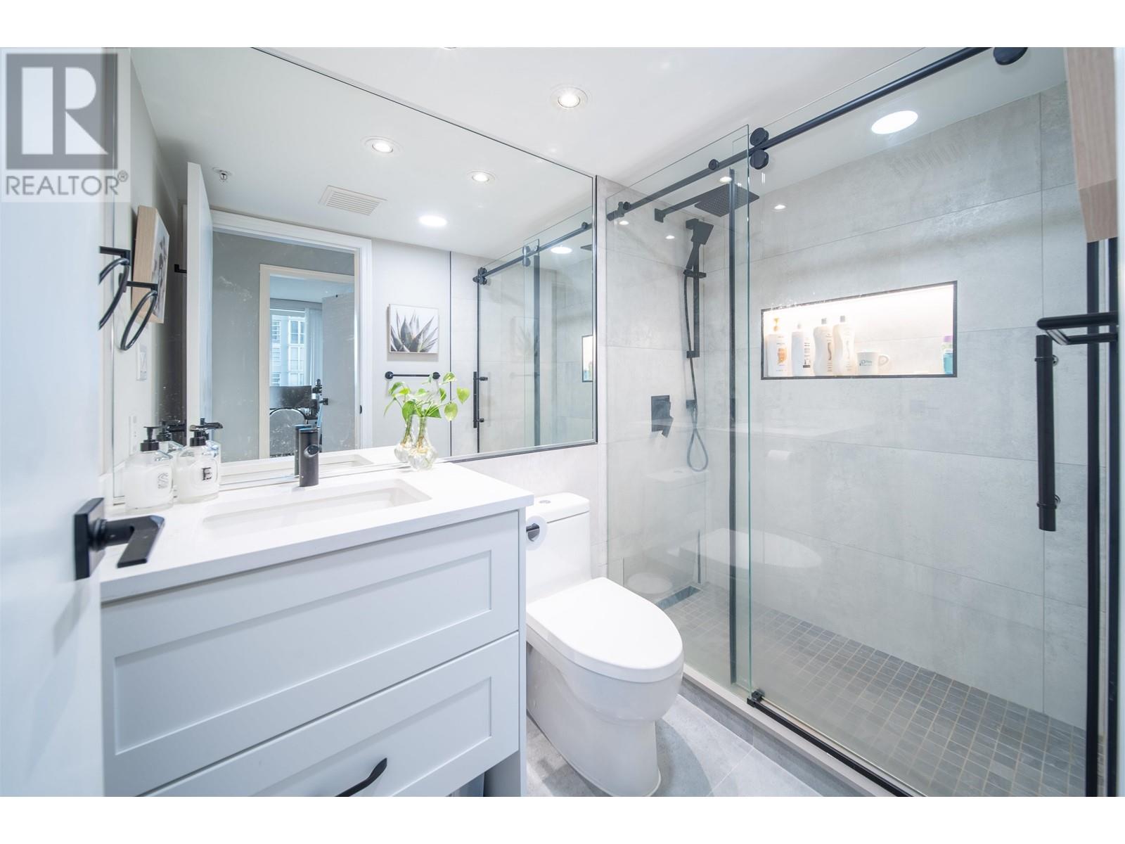 906 1288 Marinaside Crescent, Vancouver, British Columbia  V6Z 2W5 - Photo 13 - R2959198