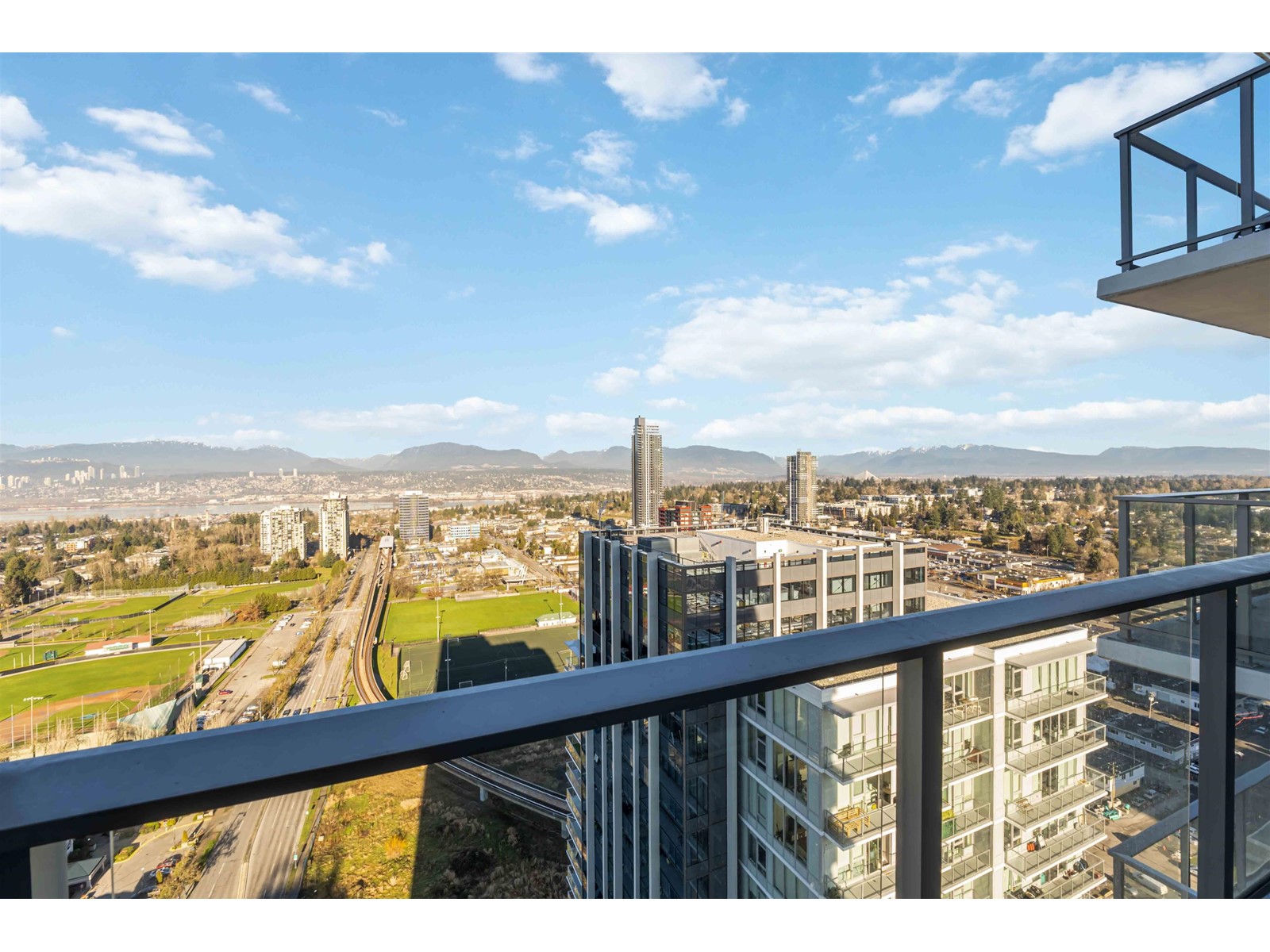 3303 10448 University Drive, Surrey, British Columbia  V3T 0S7 - Photo 10 - R2959072