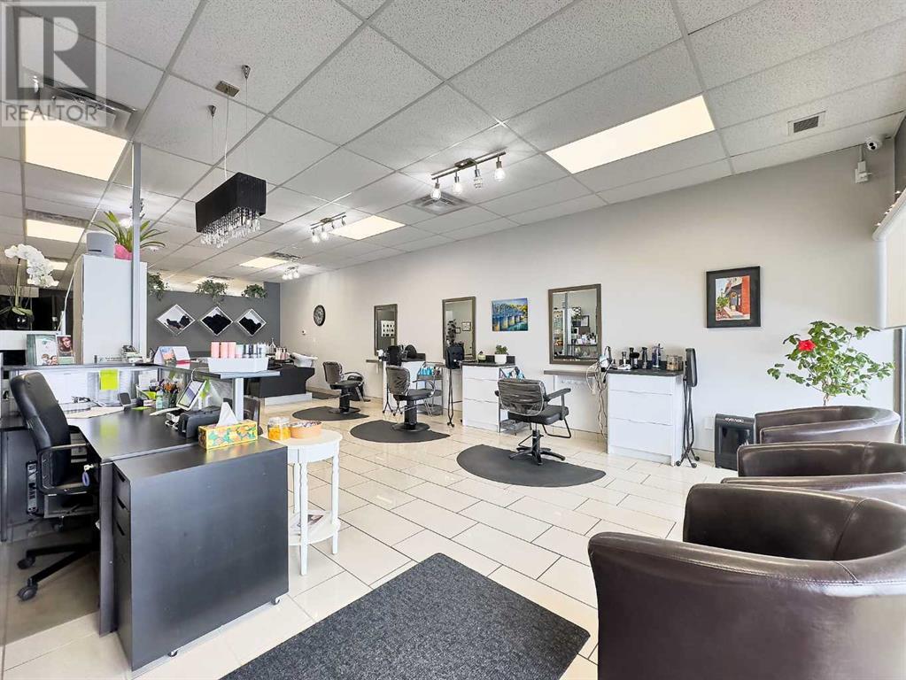 6, 1299 Trans Canada Way Se, Medicine Hat, Alberta  T1B 1H9 - Photo 2 - A2189532