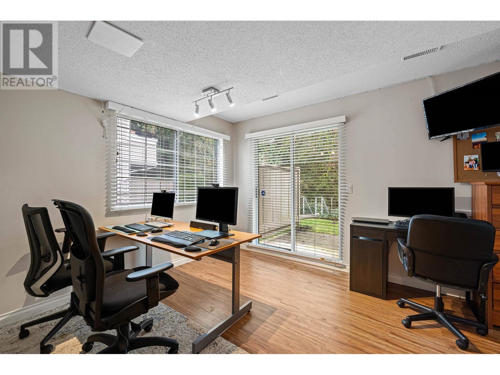 Listing Picture 23 of 40 : 89 6700 RUMBLE STREET, Burnaby / 本拿比 - 魯藝地產 Yvonne Lu Group - MLS Medallion Club Member