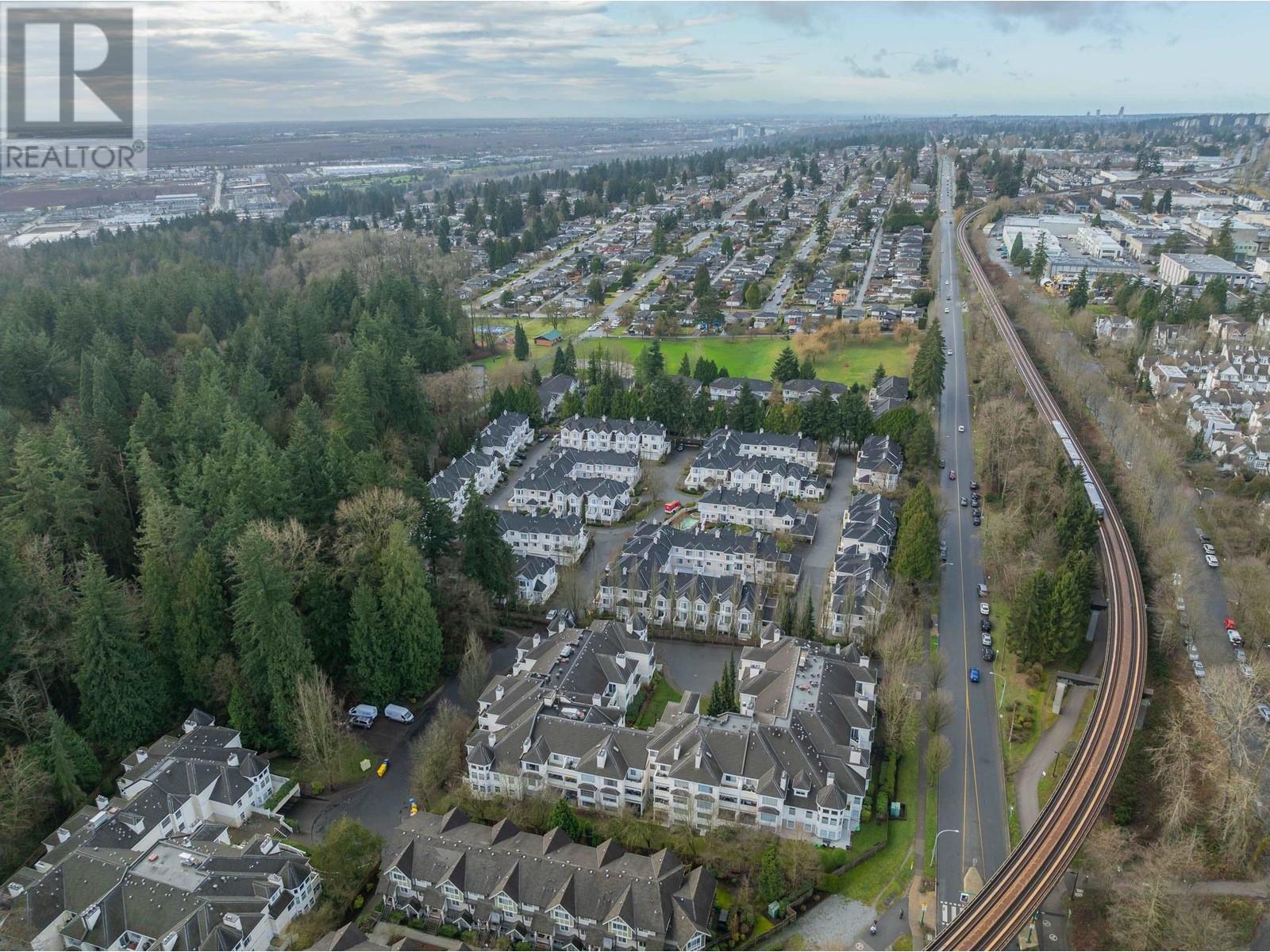 Listing Picture 37 of 40 : 89 6700 RUMBLE STREET, Burnaby / 本拿比 - 魯藝地產 Yvonne Lu Group - MLS Medallion Club Member