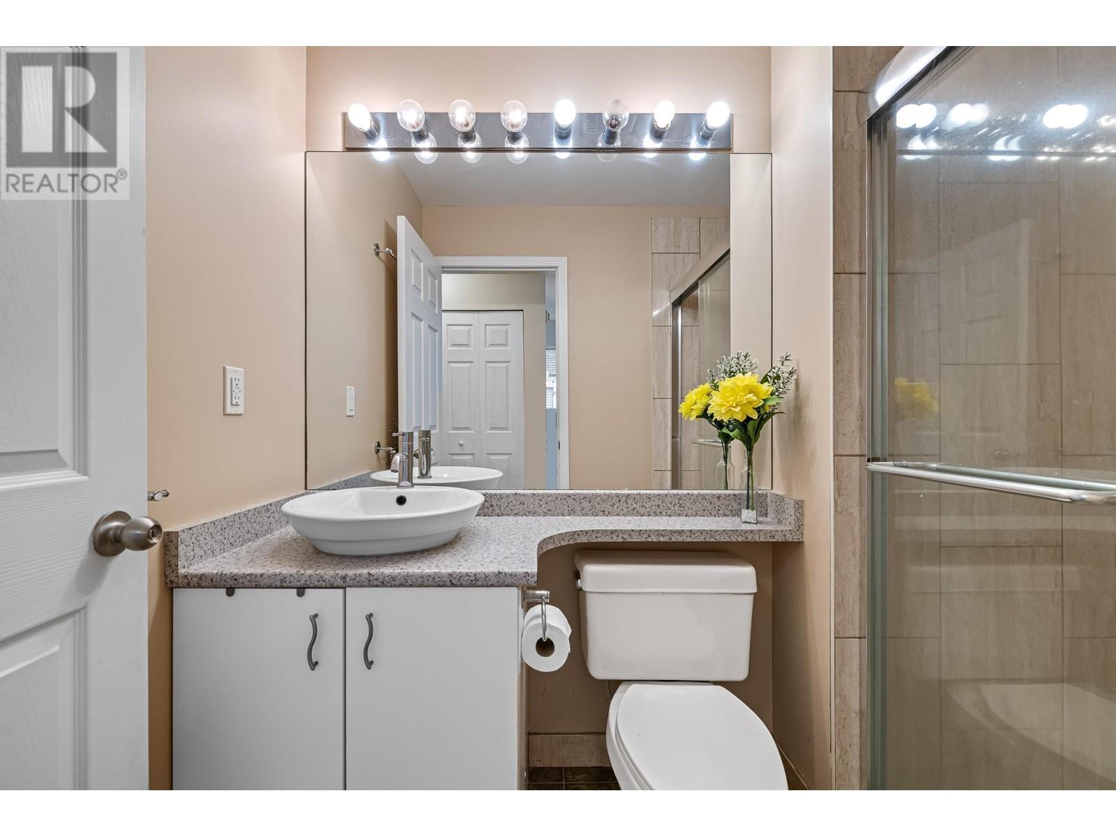 Listing Picture 21 of 40 : 89 6700 RUMBLE STREET, Burnaby / 本拿比 - 魯藝地產 Yvonne Lu Group - MLS Medallion Club Member