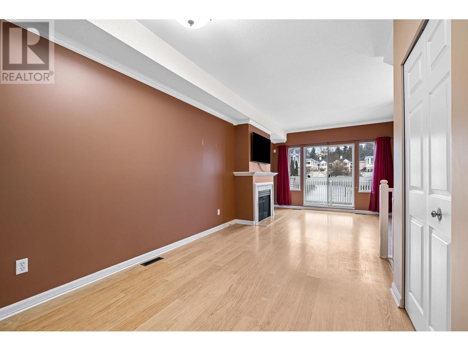 Listing Picture 9 of 40 : 89 6700 RUMBLE STREET, Burnaby / 本拿比 - 魯藝地產 Yvonne Lu Group - MLS Medallion Club Member