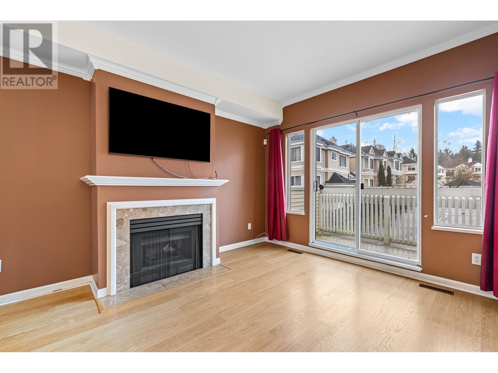 Listing Picture 5 of 40 : 89 6700 RUMBLE STREET, Burnaby / 本拿比 - 魯藝地產 Yvonne Lu Group - MLS Medallion Club Member