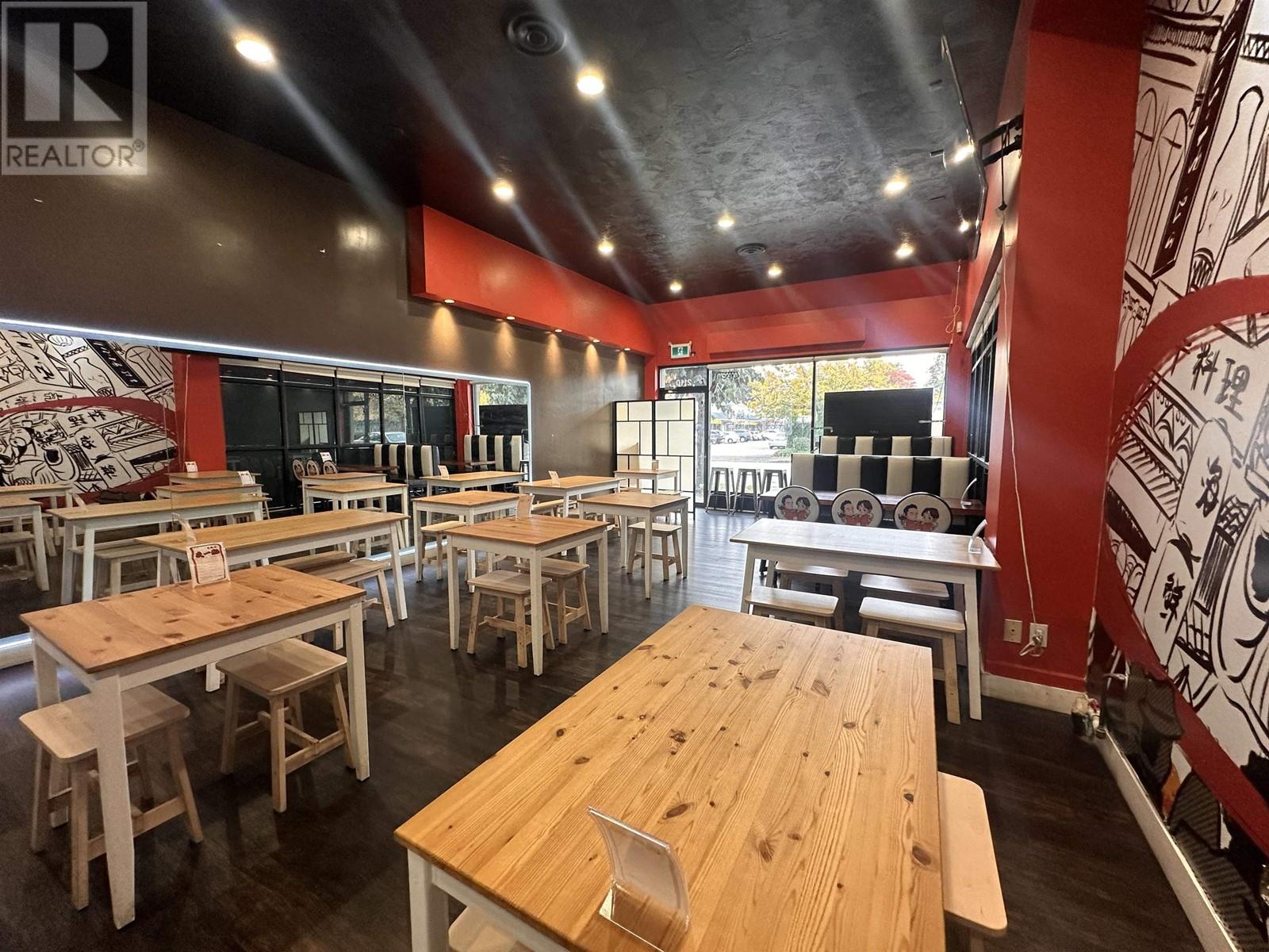 Listing Picture 4 of 6 : 2110 8391 ALEXANDRA ROAD, Richmond / 烈治文 - 魯藝地產 Yvonne Lu Group - MLS Medallion Club Member