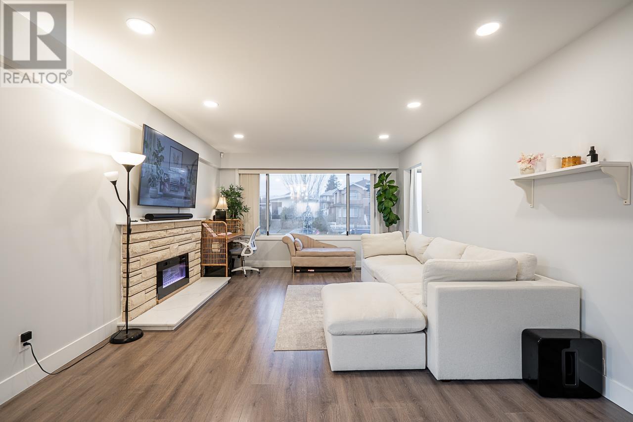 2408 E 54th Avenue, Vancouver, British Columbia  V5S 1X3 - Photo 6 - R2957276