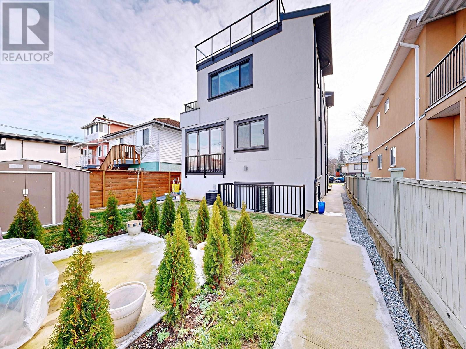 Property at 2577 PARKER STREET image 2