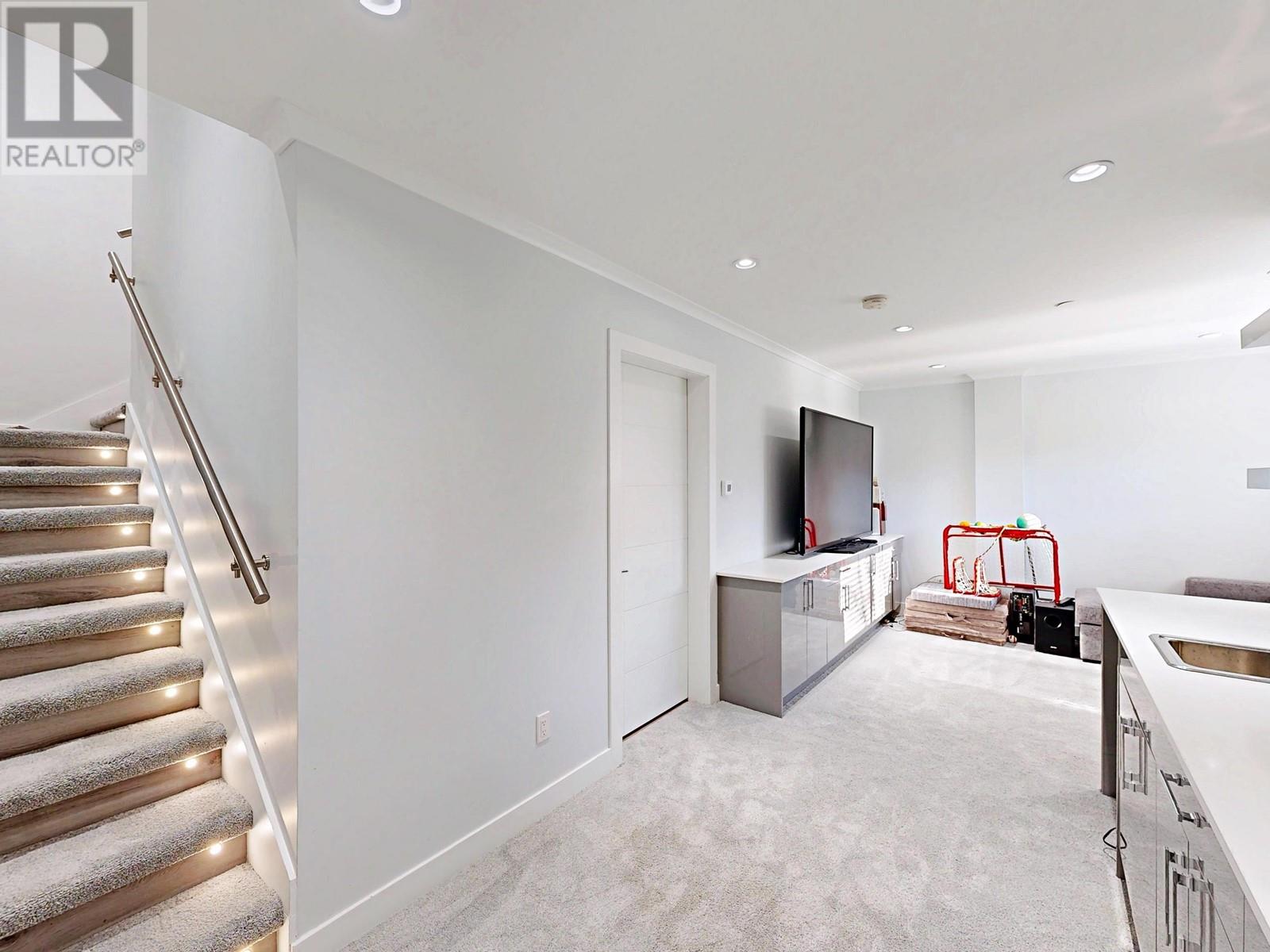 2577 Parker Street, Vancouver, British Columbia  V5K 2T2 - Photo 24 - R2957742
