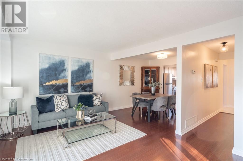 586 Renforth Drive Unit# 40, Etobicoke, Ontario  M9C 2N5 - Photo 2 - 40692670
