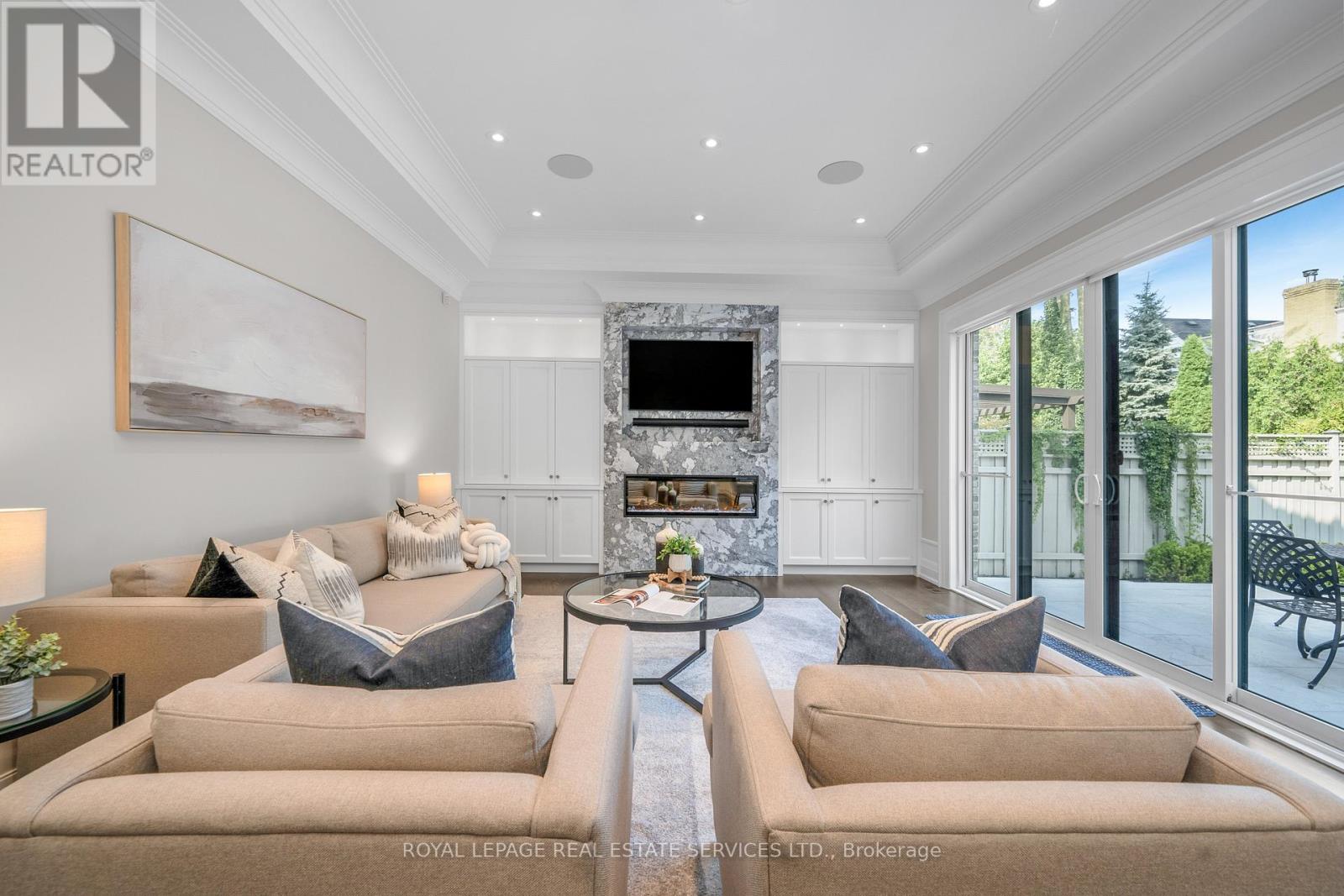 83 Kimbark Boulevard, Toronto, Ontario  M5N 2X9 - Photo 12 - C11936309