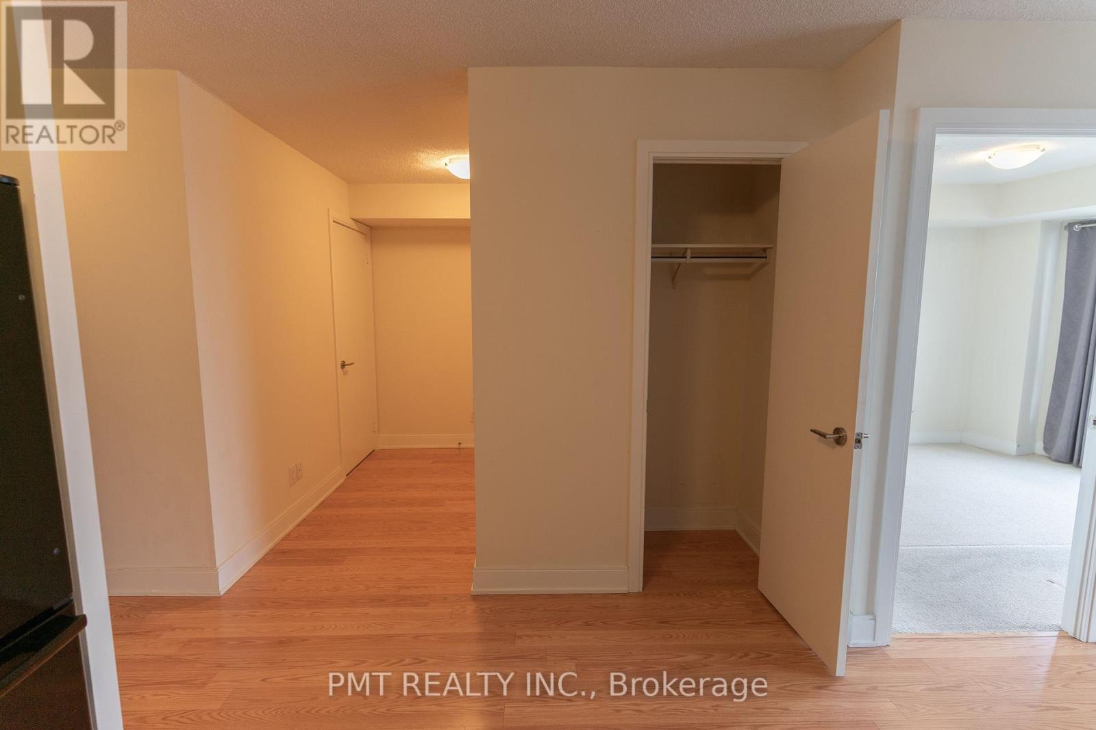 3925 - 135 Village Green Square, Toronto, Ontario  M1S 0G4 - Photo 10 - E11936325