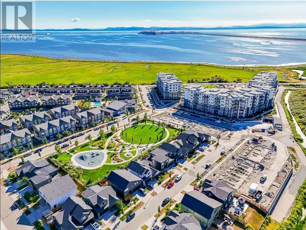 603 2431 Rabbit Drive, Tsawwassen, British Columbia  V4M 0G5 - Photo 3 - R2958093