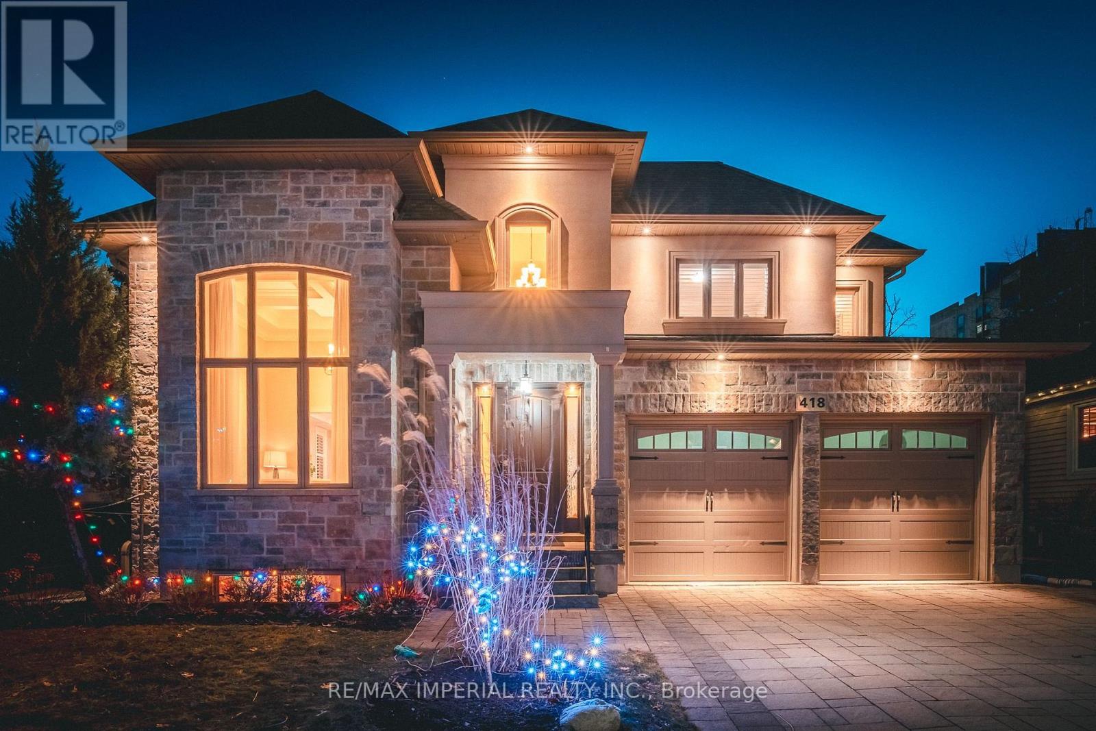 418 QUEEN MARY DRIVE, Oakville, Ontario