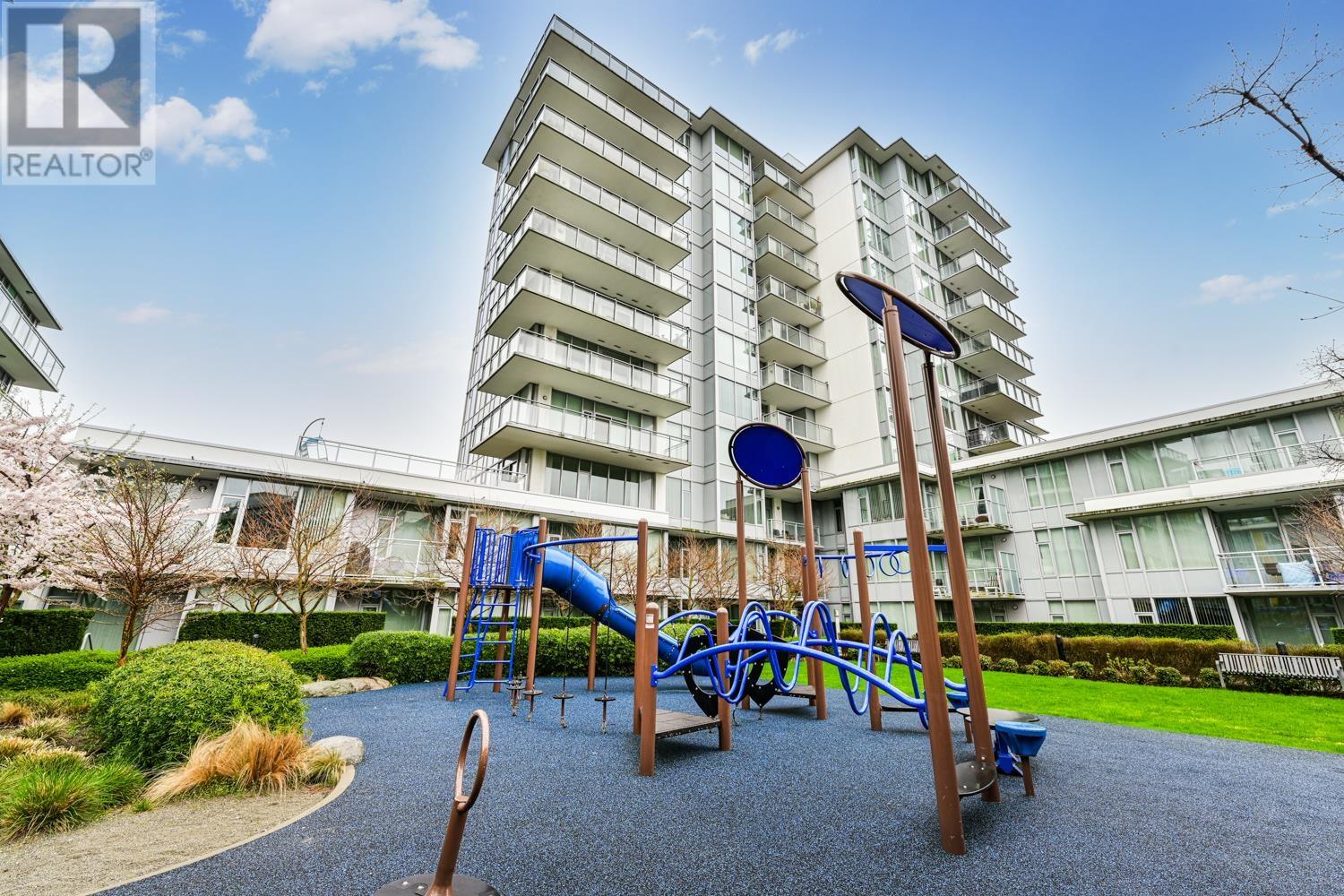 Listing Picture 22 of 28 : 515 8677 CAPSTAN WAY, Richmond / 烈治文 - 魯藝地產 Yvonne Lu Group - MLS Medallion Club Member