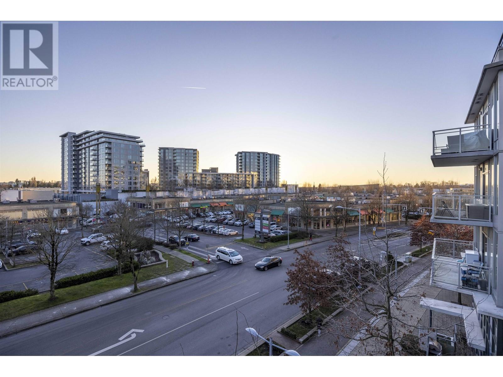 Listing Picture 26 of 28 : 515 8677 CAPSTAN WAY, Richmond / 烈治文 - 魯藝地產 Yvonne Lu Group - MLS Medallion Club Member