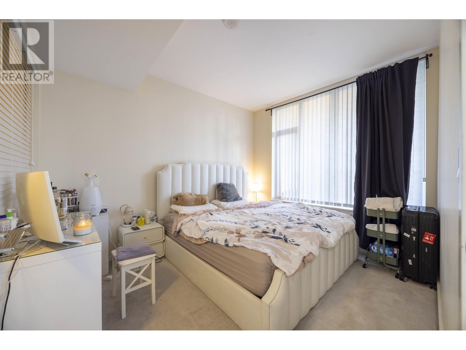 Listing Picture 17 of 28 : 515 8677 CAPSTAN WAY, Richmond / 烈治文 - 魯藝地產 Yvonne Lu Group - MLS Medallion Club Member