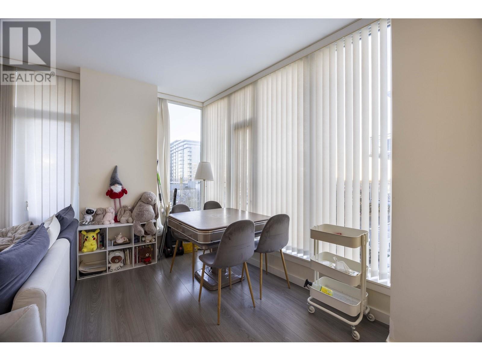 Listing Picture 14 of 28 : 515 8677 CAPSTAN WAY, Richmond / 烈治文 - 魯藝地產 Yvonne Lu Group - MLS Medallion Club Member