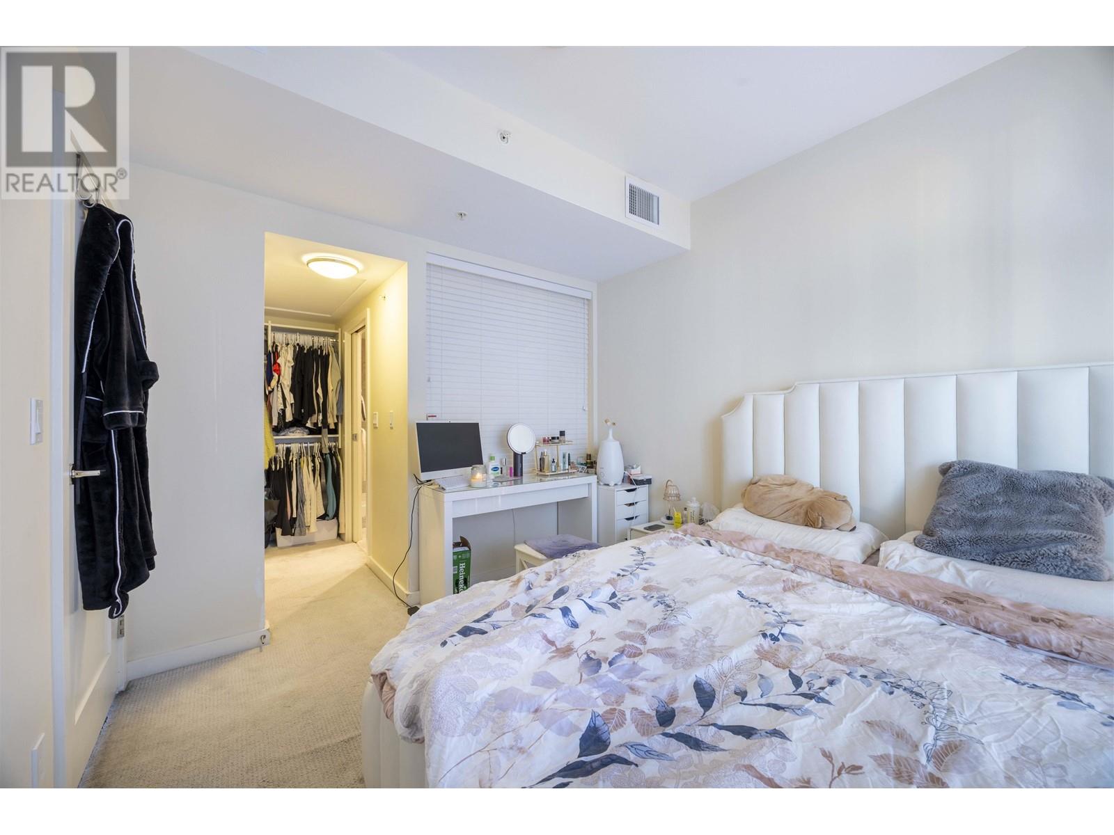 Listing Picture 18 of 28 : 515 8677 CAPSTAN WAY, Richmond / 烈治文 - 魯藝地產 Yvonne Lu Group - MLS Medallion Club Member