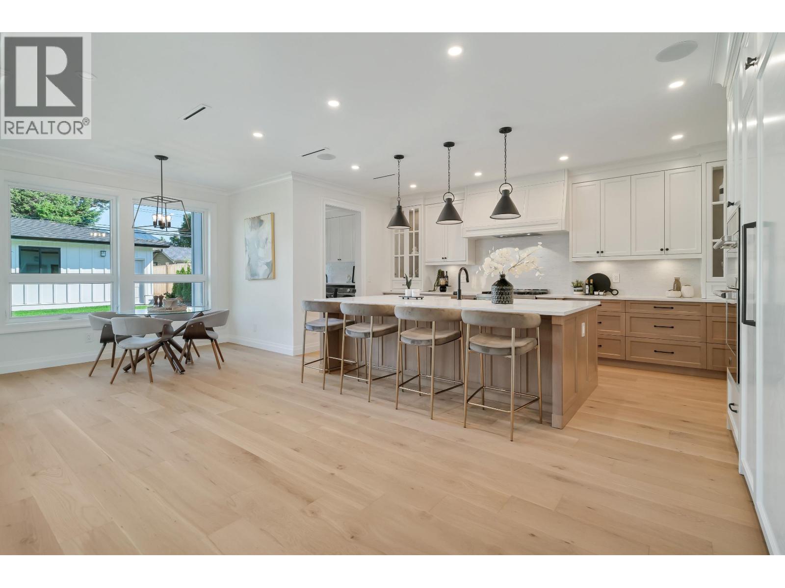 780 E 10th Street, North Vancouver, British Columbia  V7L 2G1 - Photo 11 - R2958686