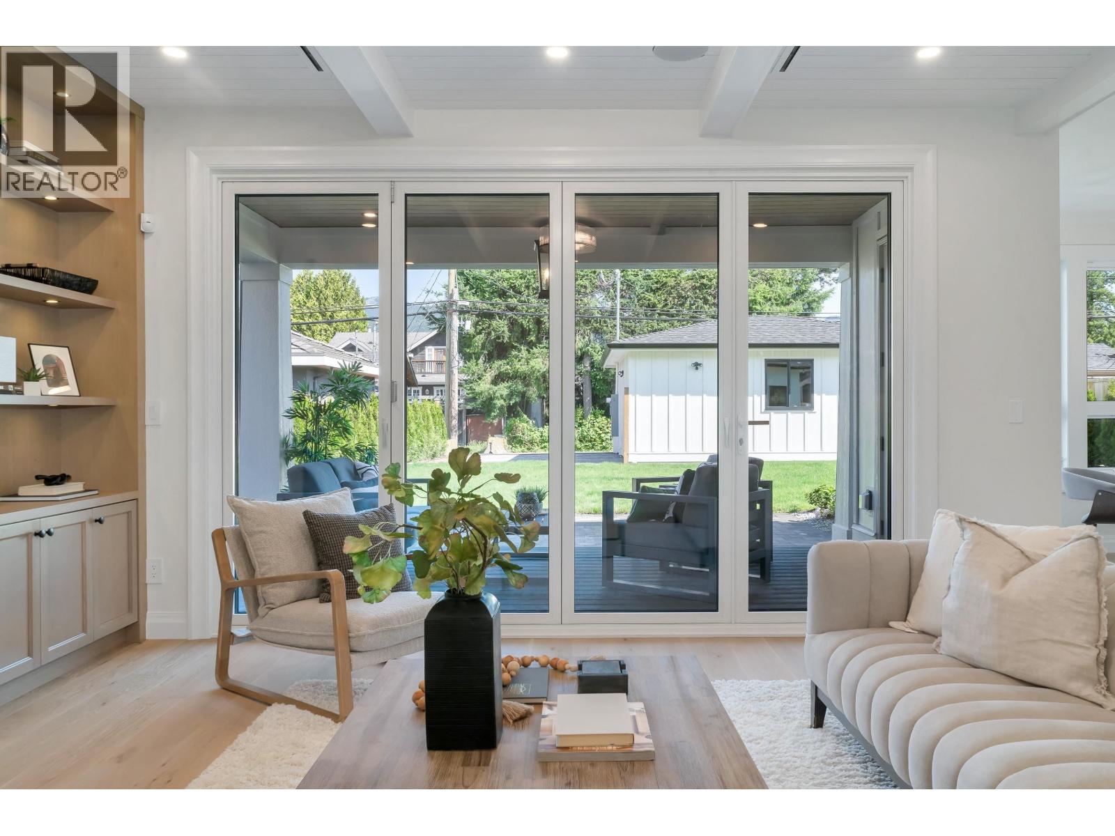 780 E 10th Street, North Vancouver, British Columbia  V7L 2G1 - Photo 9 - R2958686