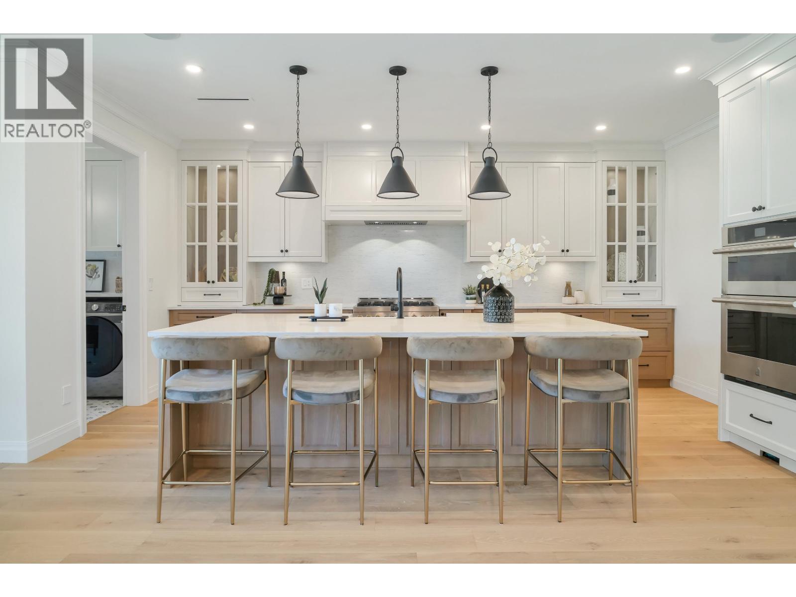 780 E 10th Street, North Vancouver, British Columbia  V7L 2G1 - Photo 12 - R2958686