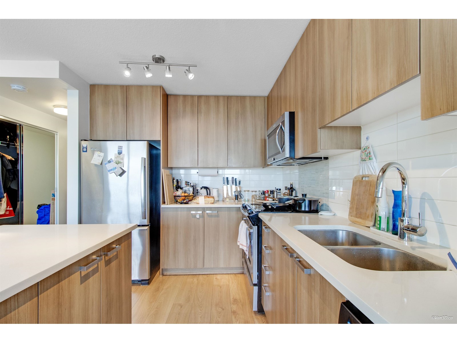 3103 13325 102a Avenue, Surrey, British Columbia  V3T 0J5 - Photo 4 - R2959092