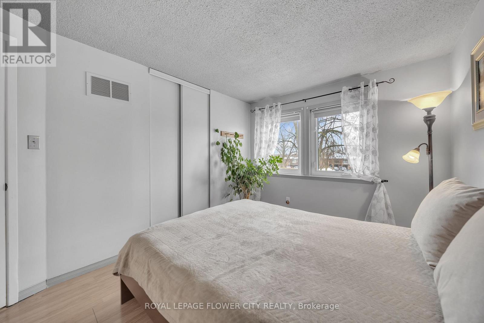 16 Joanne Court, Brampton, Ontario  L6Y 2J8 - Photo 30 - W11936395