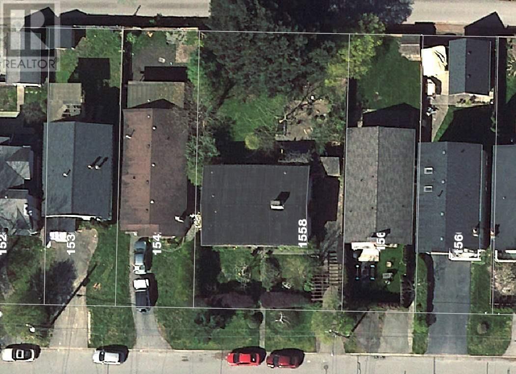 1558 Bond Street, North Vancouver, British Columbia  V7J 1E7 - Photo 2 - R2959233