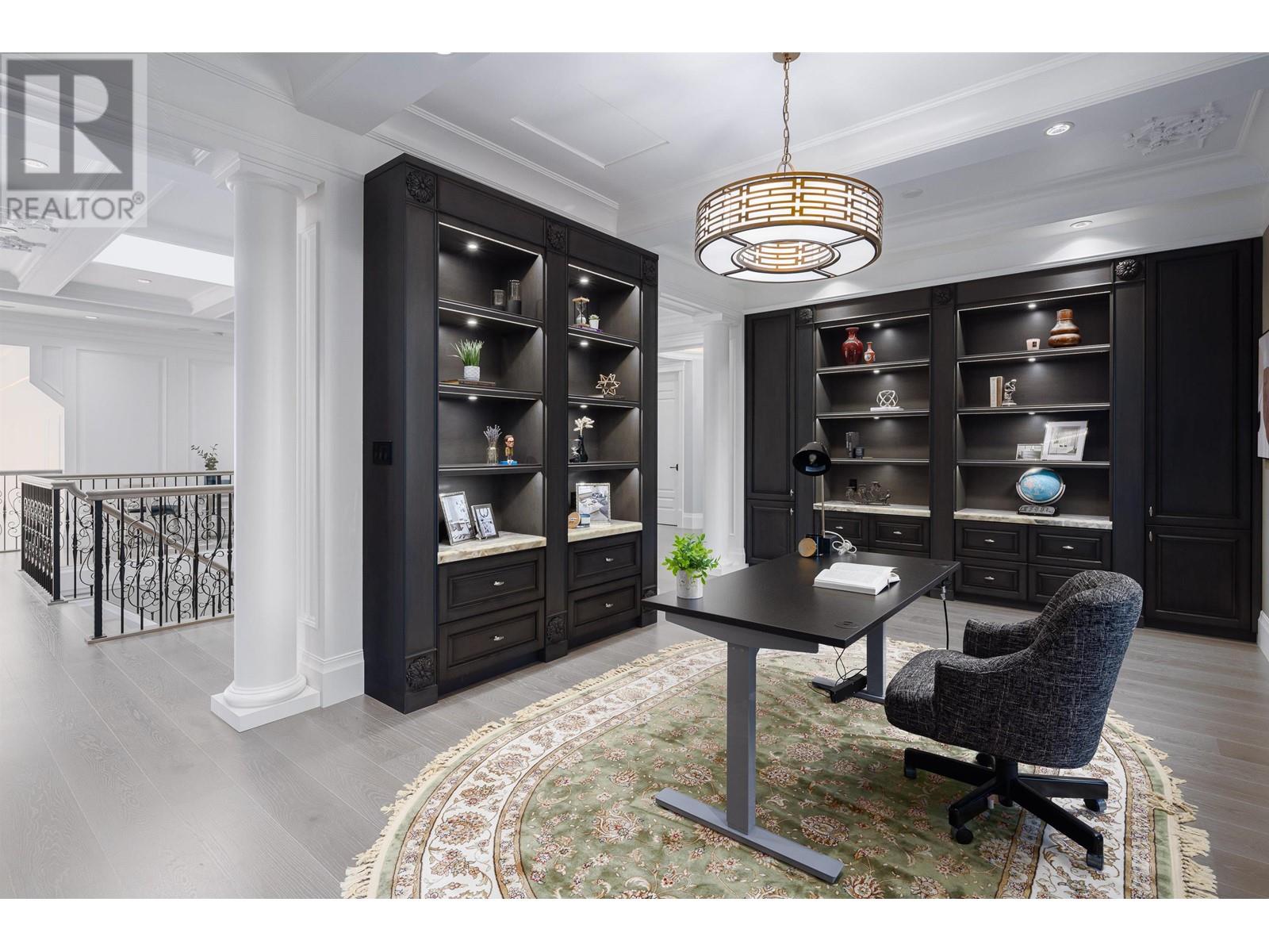 Listing Picture 18 of 28 : 10500 WESTMINSTER HIGHWAY, Richmond / 烈治文 - 魯藝地產 Yvonne Lu Group - MLS Medallion Club Member