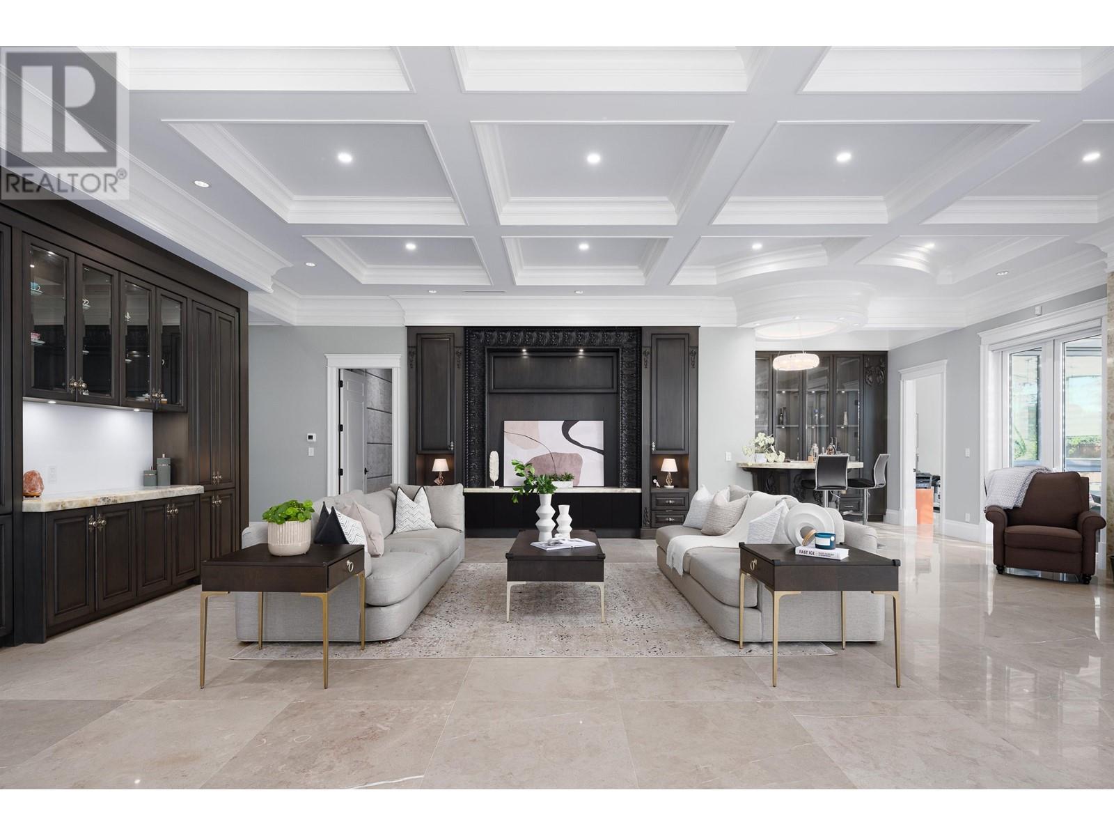 Listing Picture 7 of 28 : 10500 WESTMINSTER HIGHWAY, Richmond / 烈治文 - 魯藝地產 Yvonne Lu Group - MLS Medallion Club Member