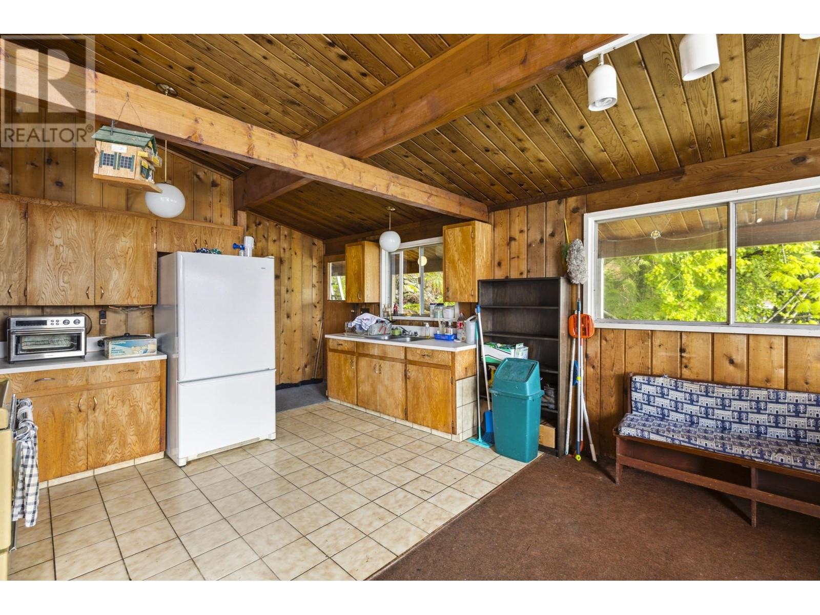 5672 Indian River Drive, North Vancouver, British Columbia  V7G 2T8 - Photo 17 - R2959267