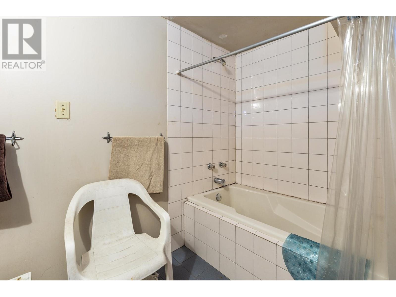 5672 Indian River Drive, North Vancouver, British Columbia  V7G 2T8 - Photo 28 - R2959267