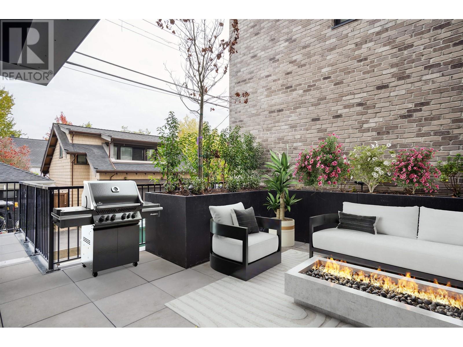 Listing Picture 15 of 16 : 4078 COLUMBIA STREET, Vancouver / 溫哥華 - 魯藝地產 Yvonne Lu Group - MLS Medallion Club Member