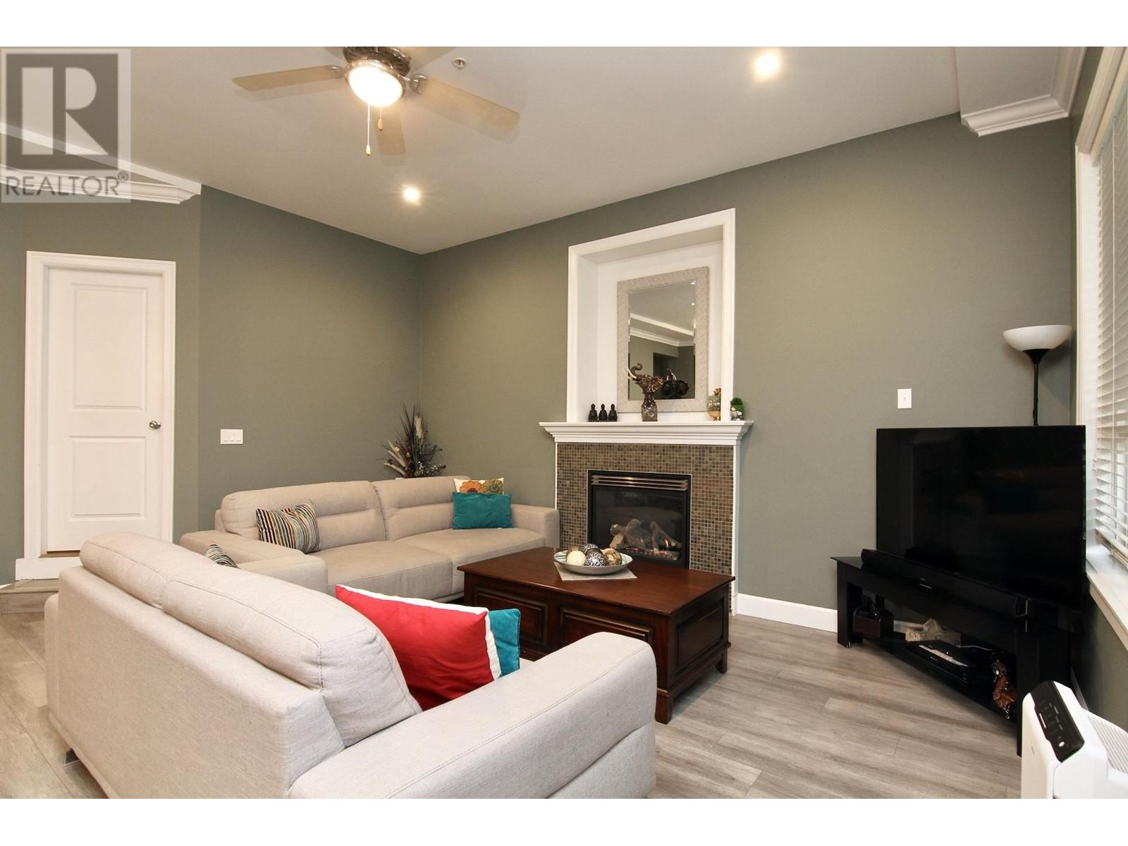 24222 104 Avenue, Maple Ridge, British Columbia V2W 0E4 - Photo 11 - R2959045