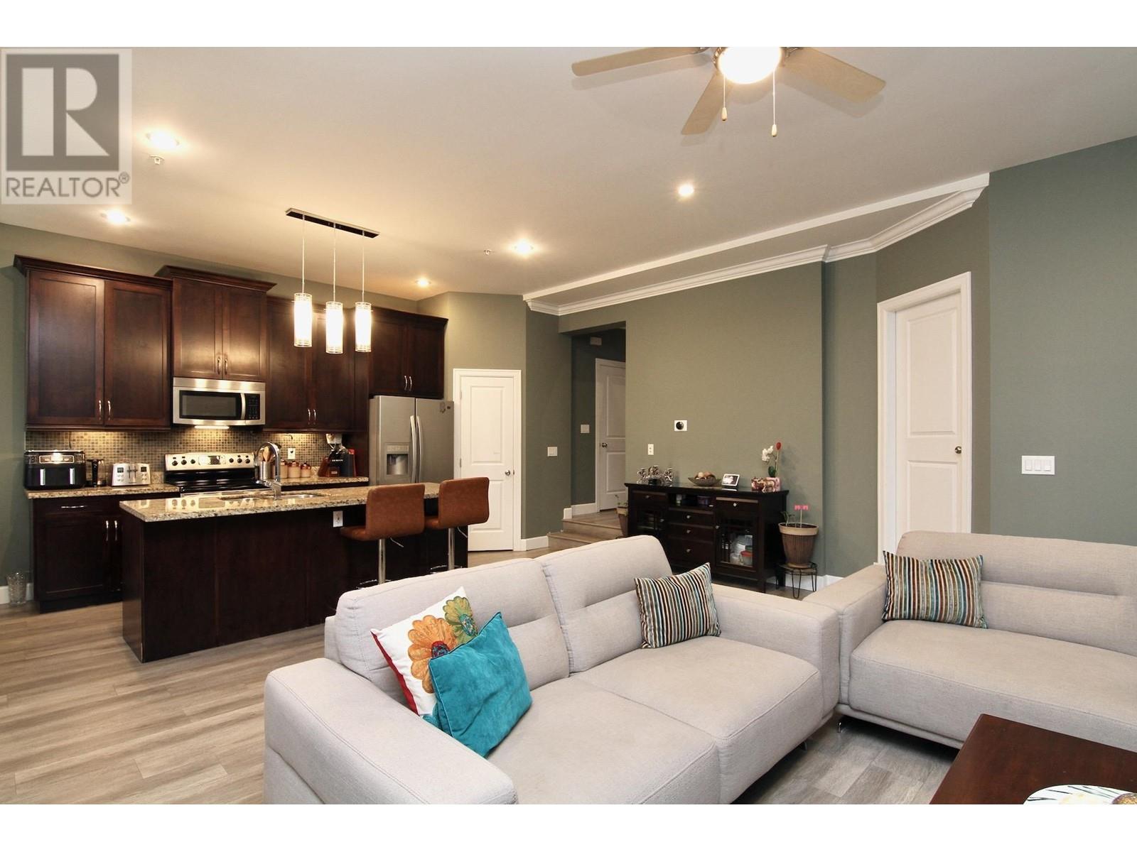 24222 104 Avenue, Maple Ridge, British Columbia V2W 0E4 - Photo 12 - R2959045