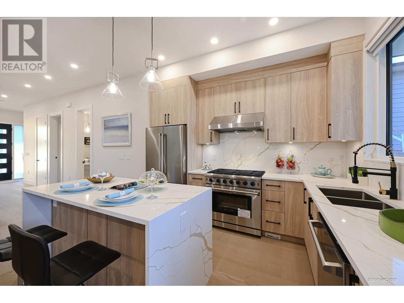 1510 Macgowan Avenue, North Vancouver, British Columbia  V7P 1N4 - Photo 13 - R2959053
