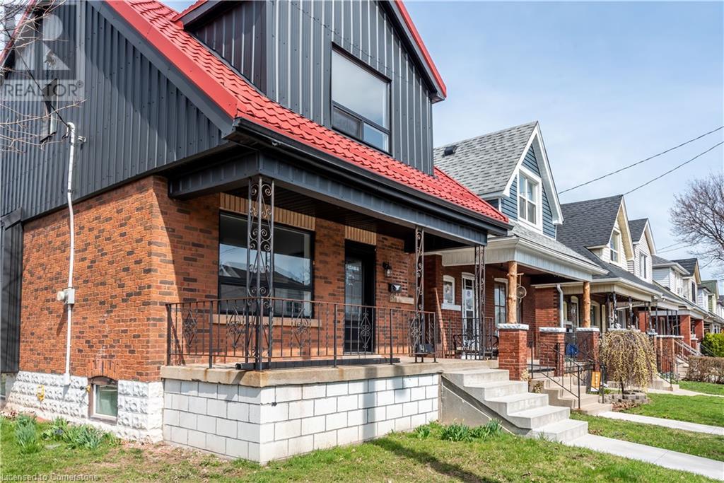 Property at 49 CAMERON Avenue N image 4