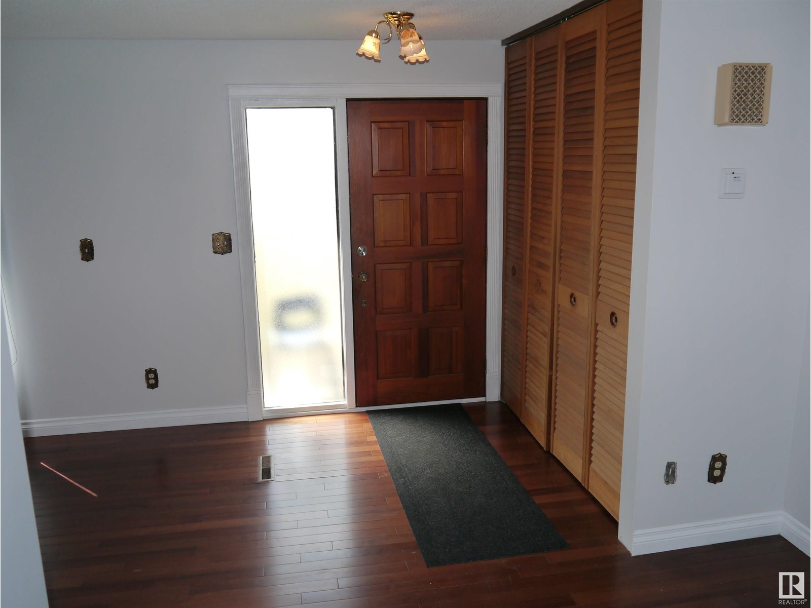 4907 & 4911 47th Av, Stony Plain, Alberta  T7Z 1L7 - Photo 15 - E4418841