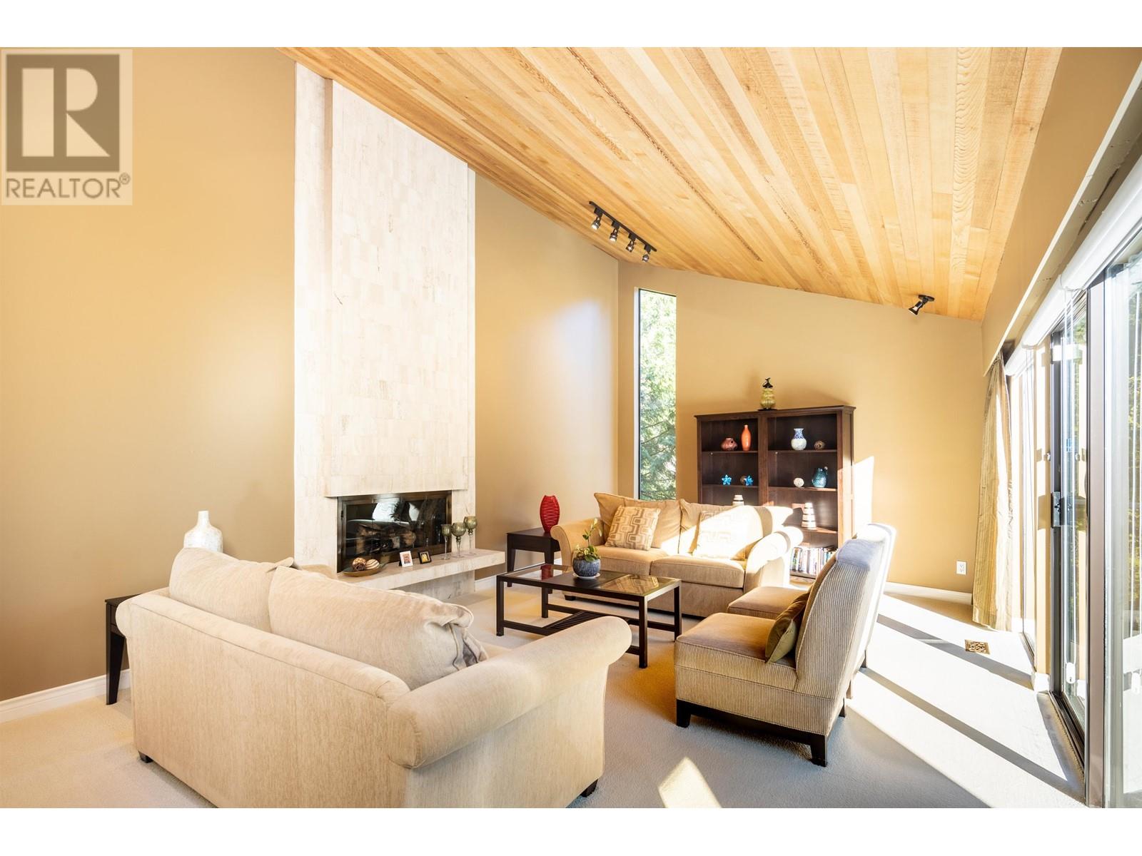 Property at 4623 CAULFEILD DRIVE image 5