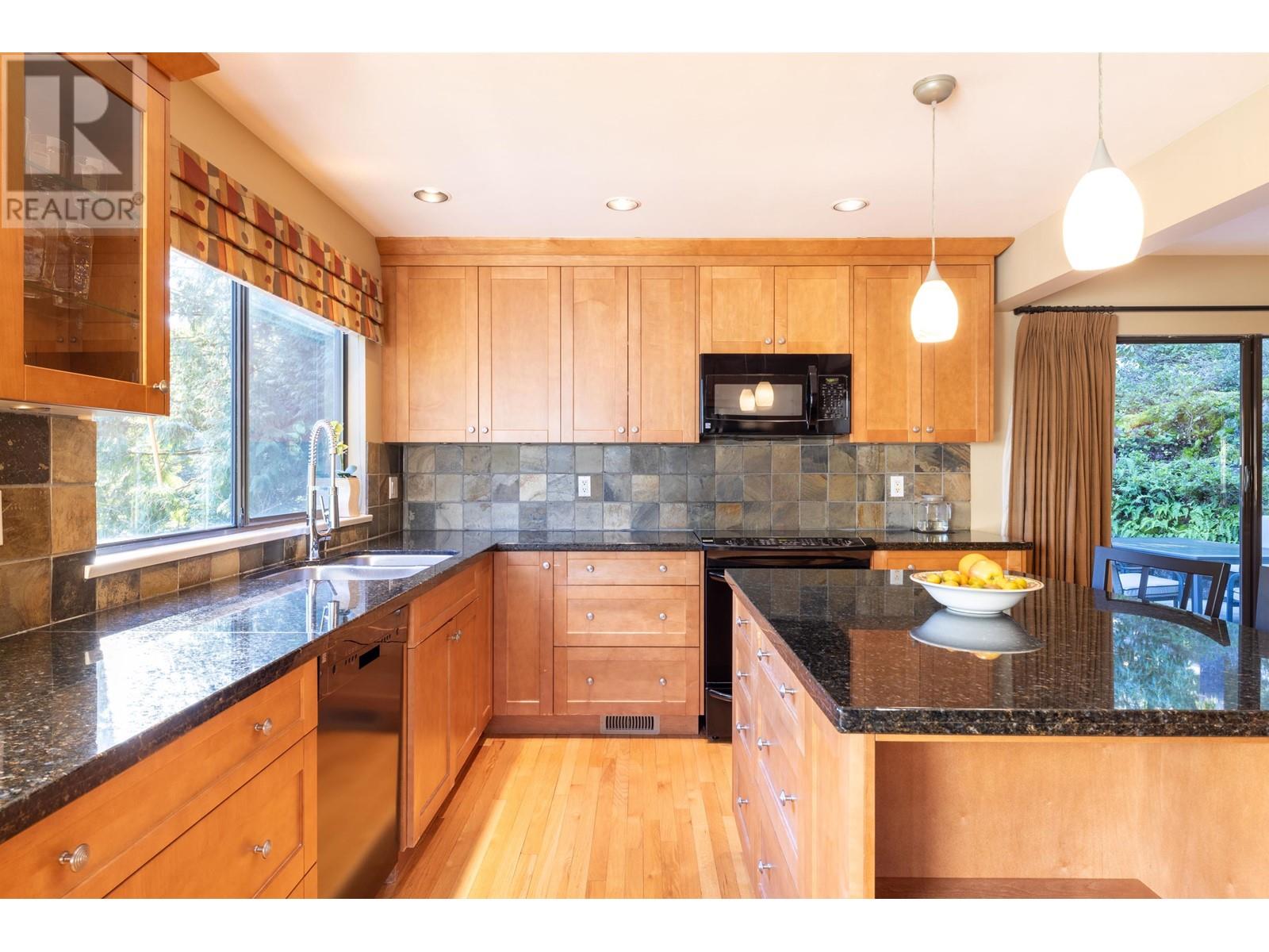 4623 Caulfeild Drive, West Vancouver, British Columbia  V7W 1E9 - Photo 14 - R2958946