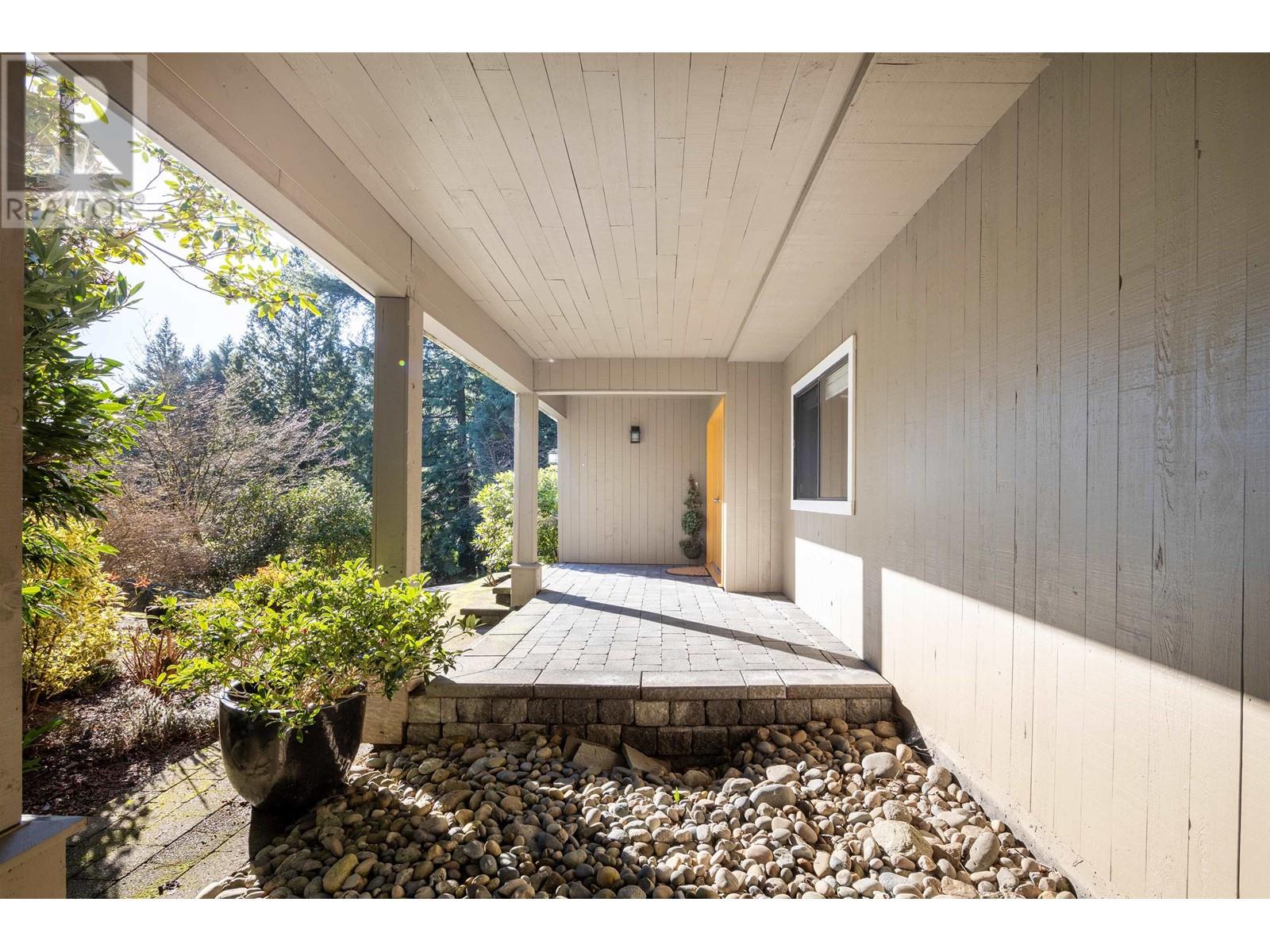 Property at 4623 CAULFEILD DRIVE image 3